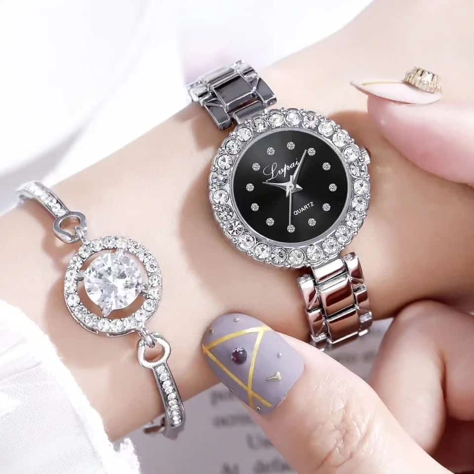 Ladies Watch Gift Set in Nairobi